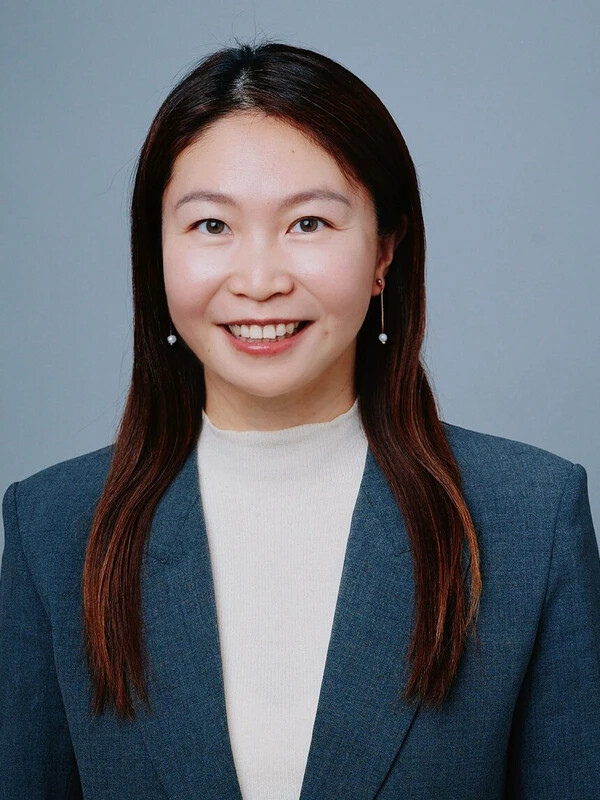 Julie Li headshot