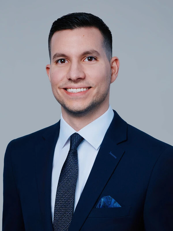 Albert de lio headshot