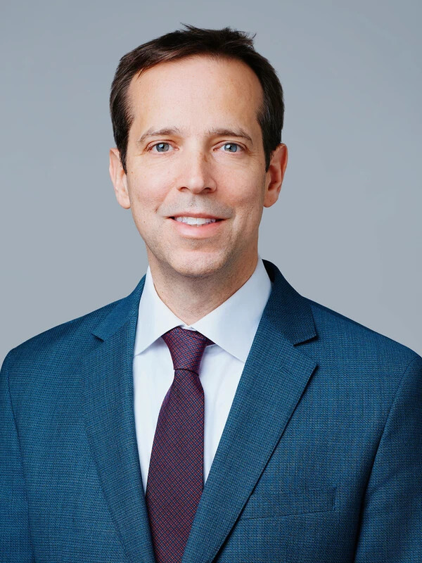 andrew cogan headshot