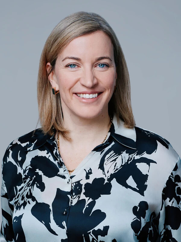 kelly millar headshot