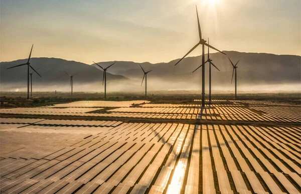 Fengate achieves financial close on sales of three North American renewable power investments