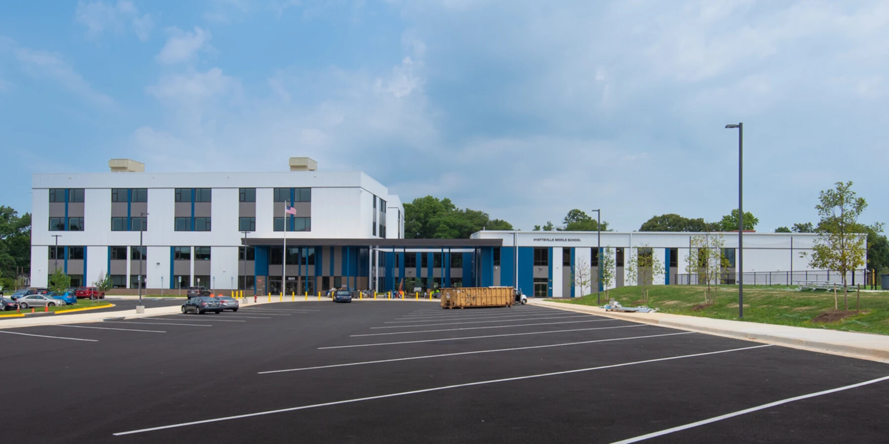 Hyatssville school exterior