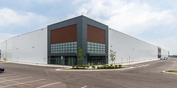 Exterior view of 1213 International Boulevard