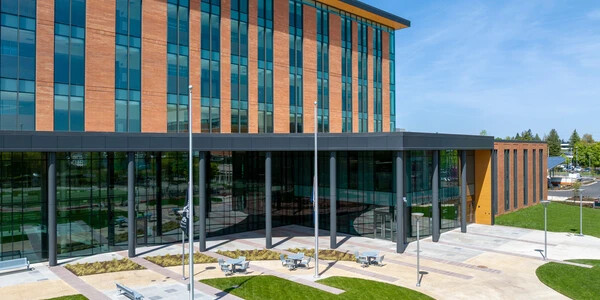 Clackamas Courthouse exterior entrance