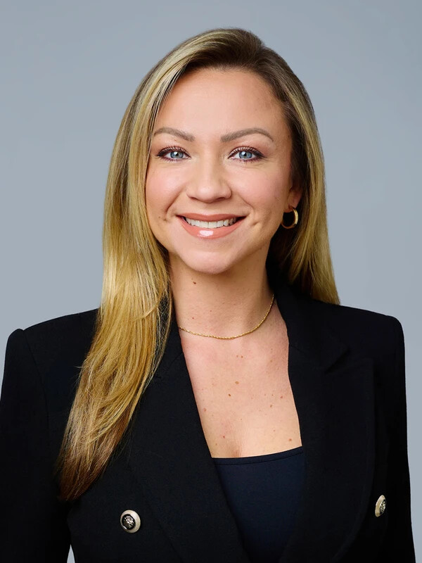 Corina Sajewski headshot