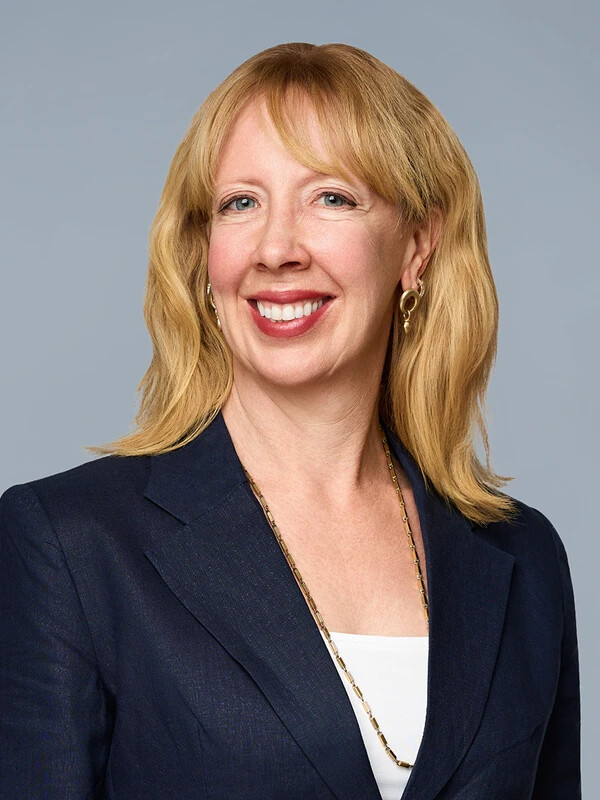 Erin Bryant Headshot