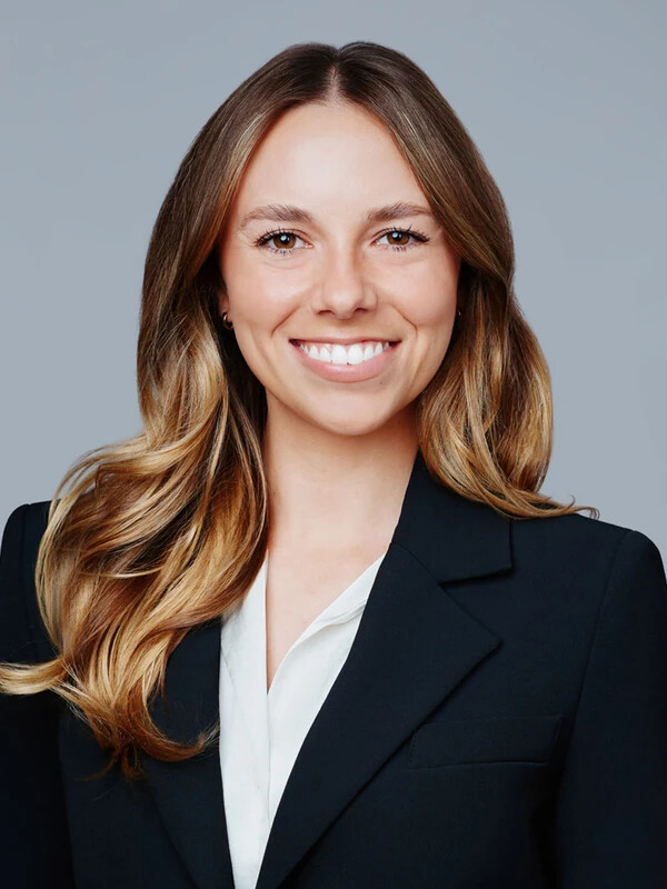 Lauren Ivanoff headshot