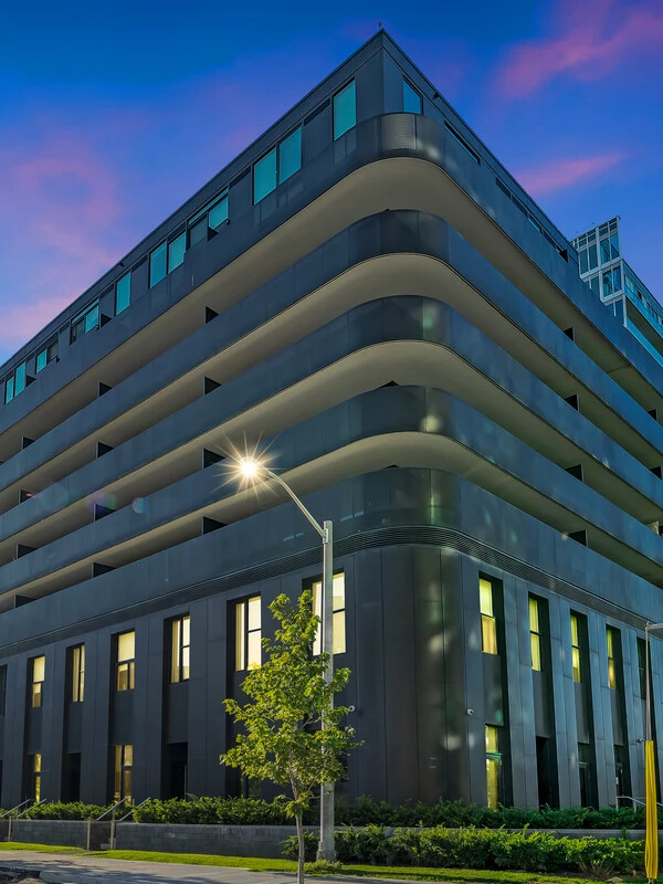 Exterior of 20 Monte