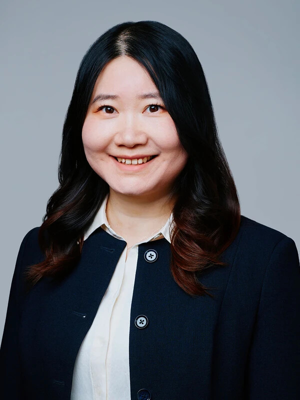 Warren Roll headshot