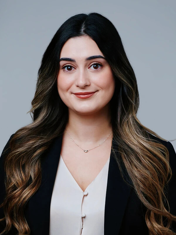 juliana cerato headshot