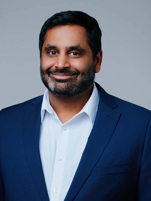 mohit kansal headshot