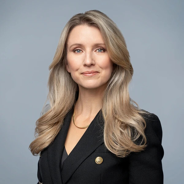 jaime mckenna headshot